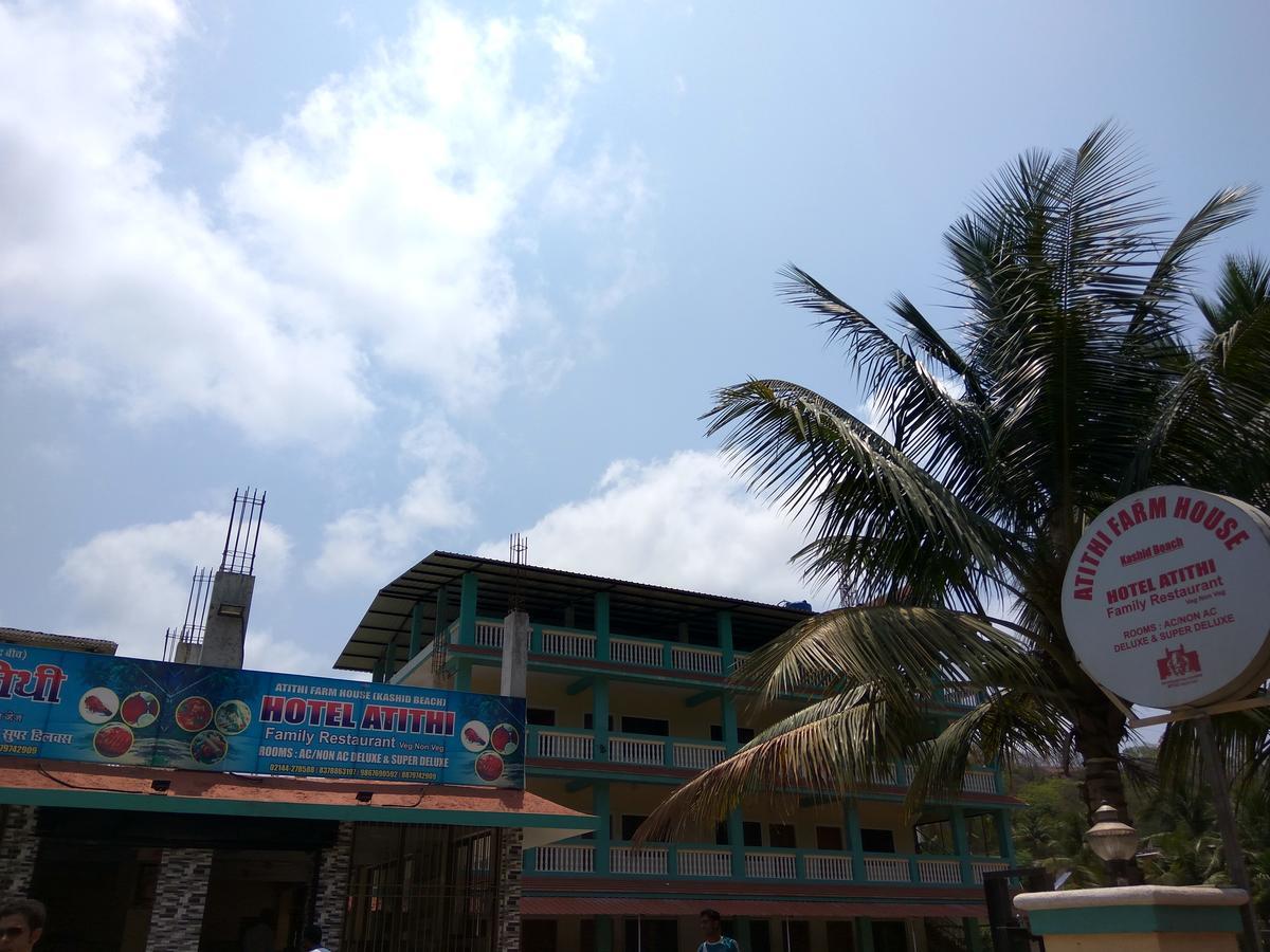 Atithi Farm House Hotel Borlai Buitenkant foto