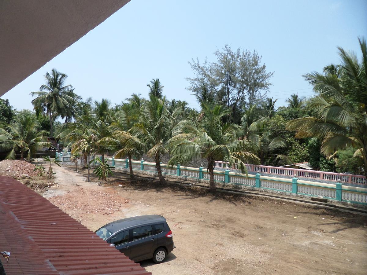 Atithi Farm House Hotel Borlai Buitenkant foto